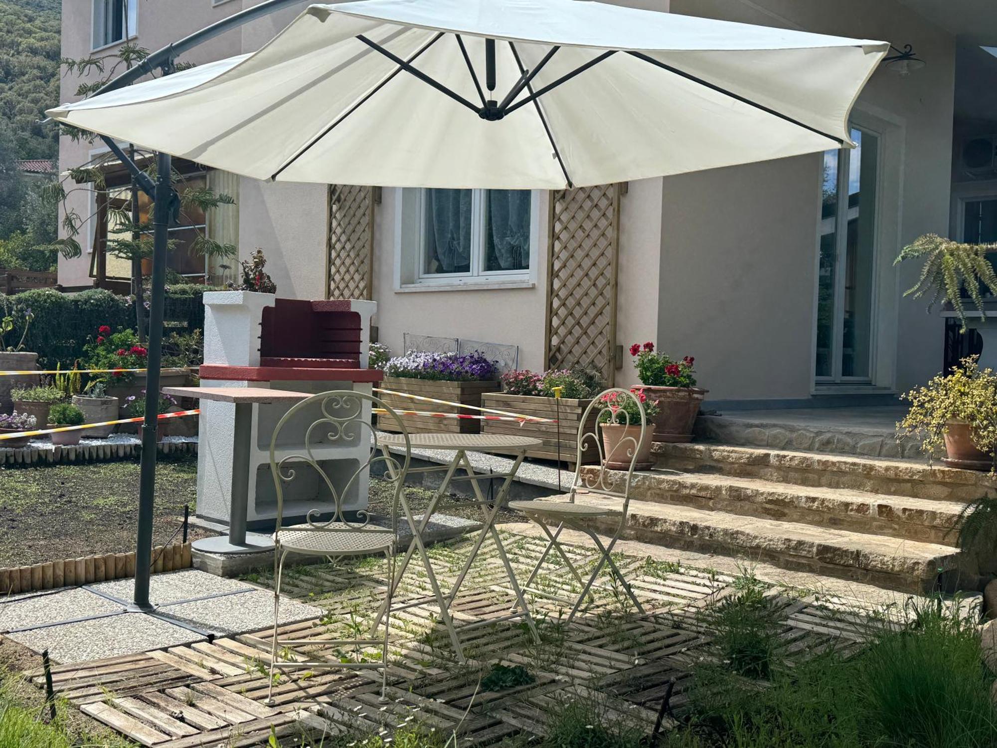 Villa Dei Fiori - Casa Vacanza Capoterra Luaran gambar