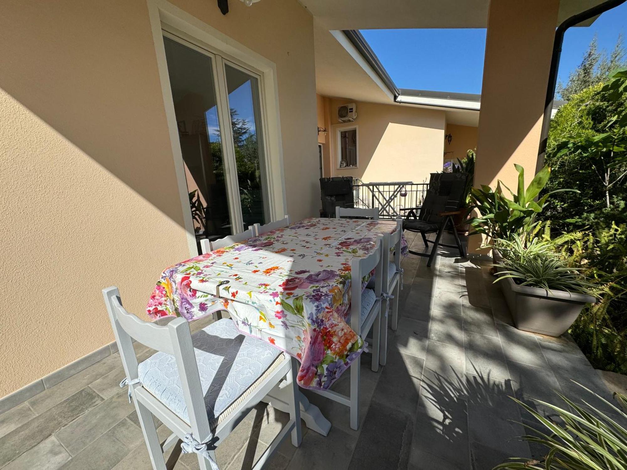 Villa Dei Fiori - Casa Vacanza Capoterra Luaran gambar