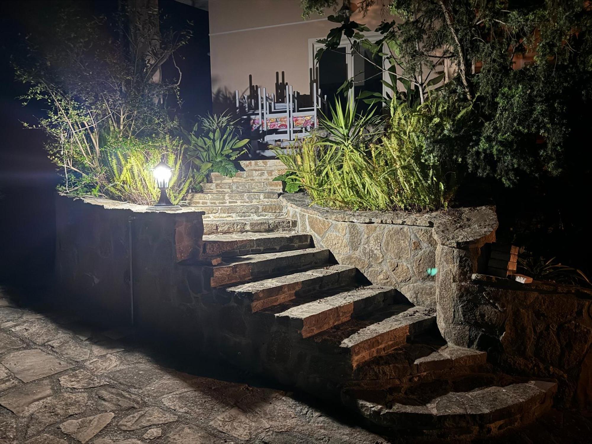 Villa Dei Fiori - Casa Vacanza Capoterra Luaran gambar