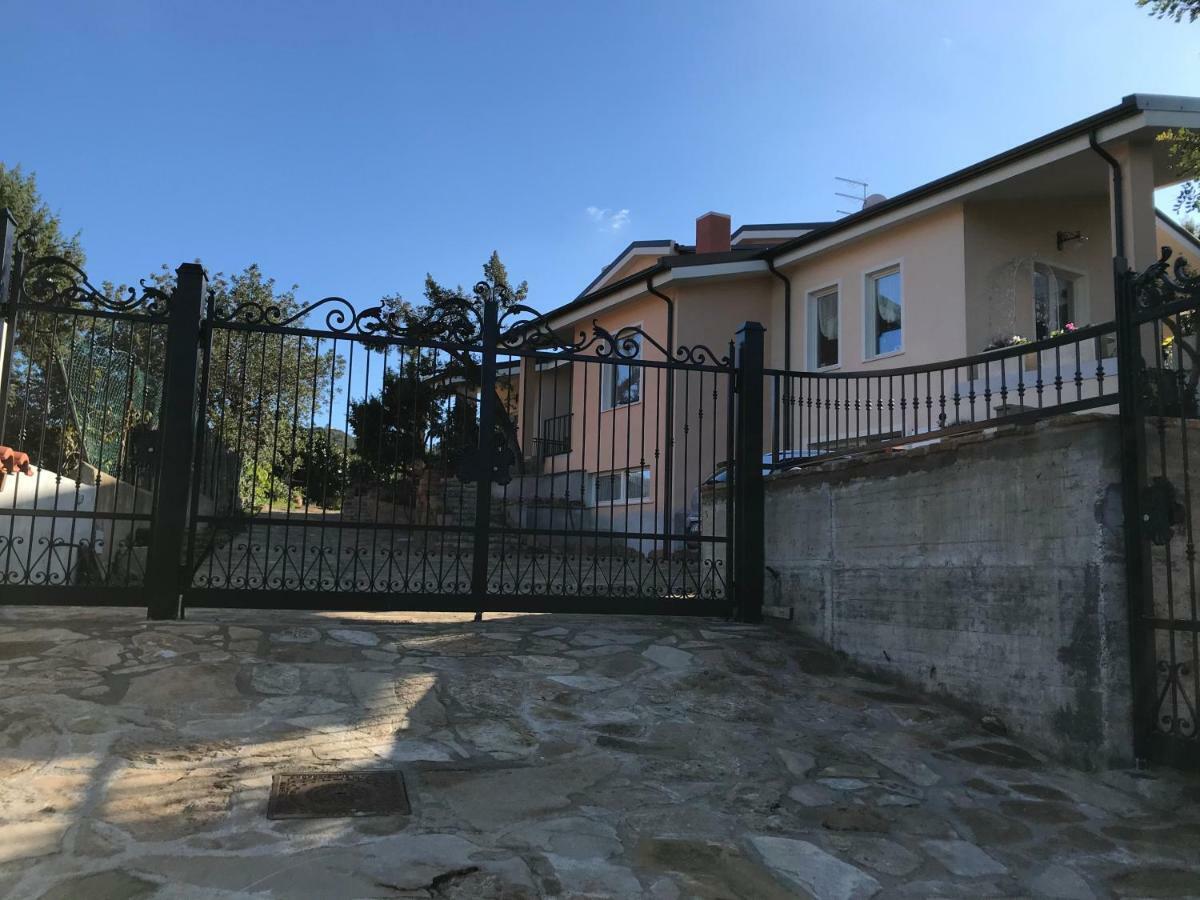 Villa Dei Fiori - Casa Vacanza Capoterra Luaran gambar