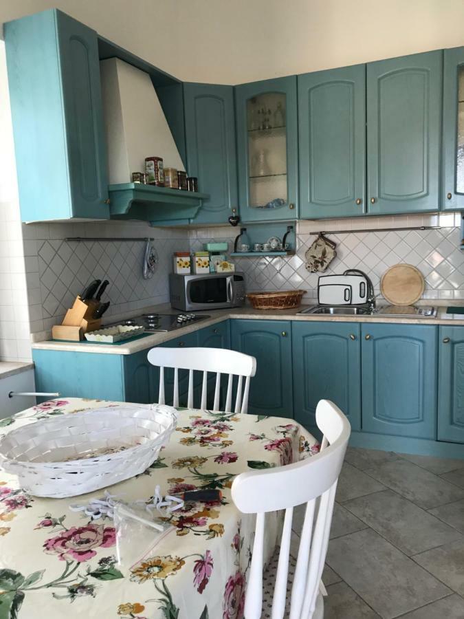 Villa Dei Fiori - Casa Vacanza Capoterra Luaran gambar
