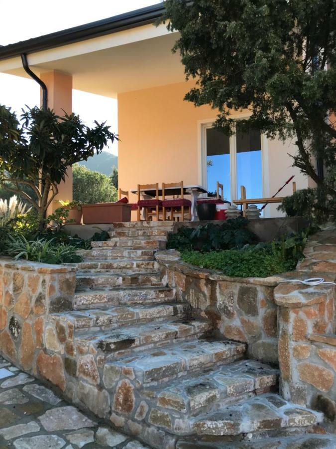 Villa Dei Fiori - Casa Vacanza Capoterra Luaran gambar
