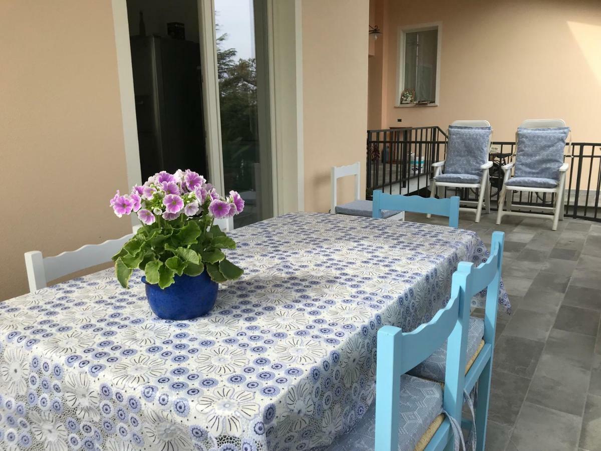 Villa Dei Fiori - Casa Vacanza Capoterra Luaran gambar